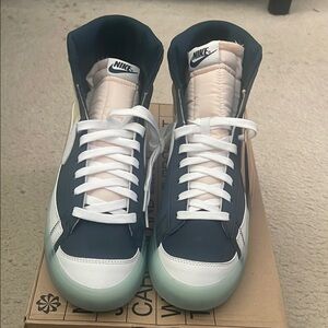 Nike High-Top Sneakers in Blue and White